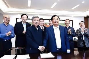 记者：桑乔仍在等待曼联放行，转会可能会继续拖延